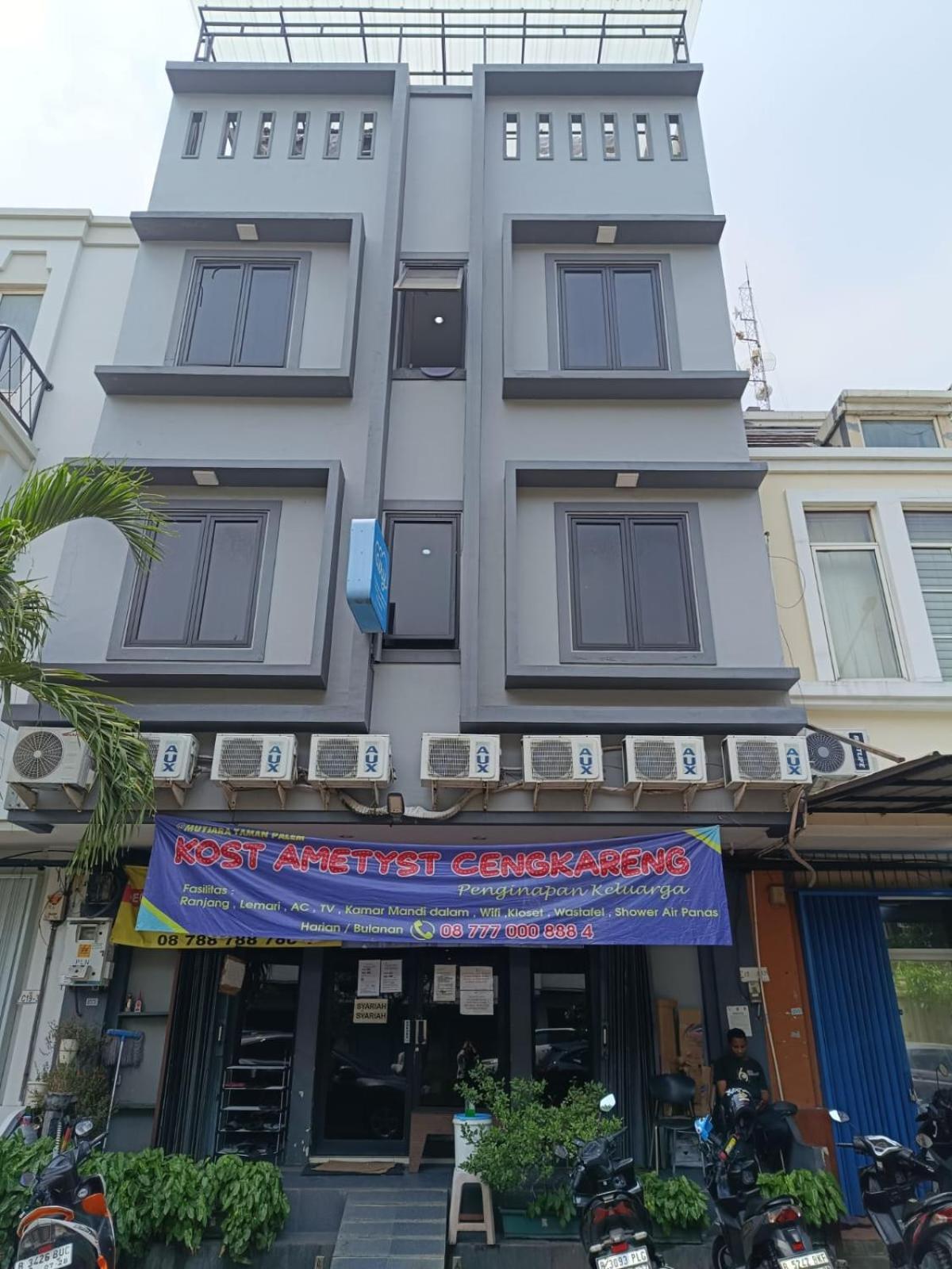 Amethyst Cengkareng Syariah Hotel Джакарта Екстериор снимка